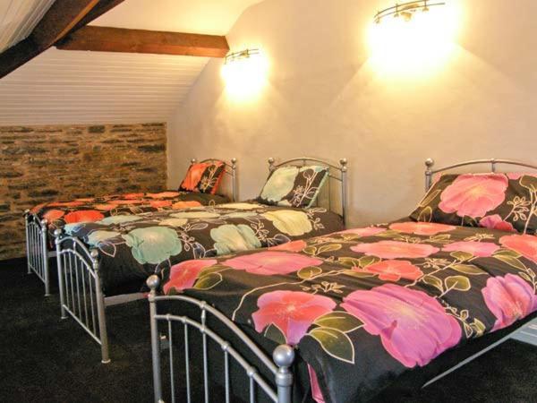 Hendre Aled Farmhouse Llansannan Buitenkant foto